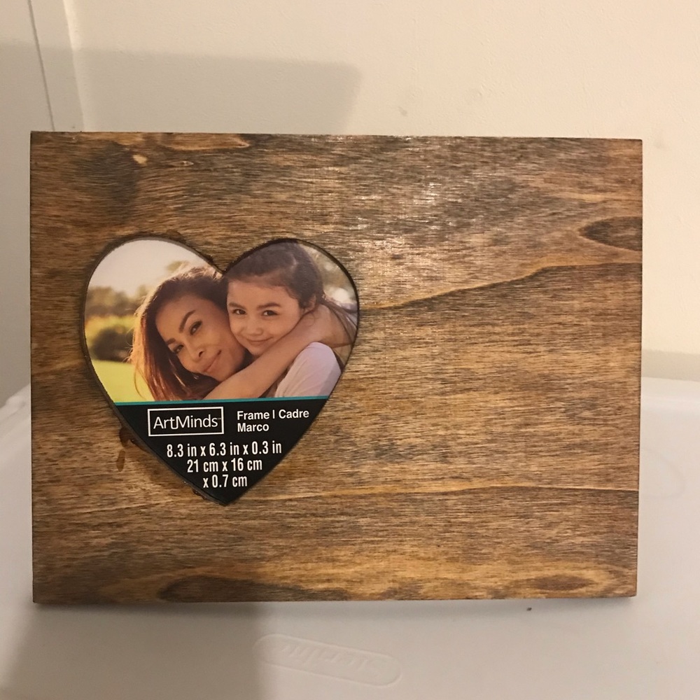Customize your own picture frame.